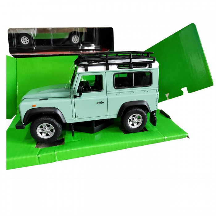 Модель автомобіля Welly Land Rover Defender 1:24, світло-зелена